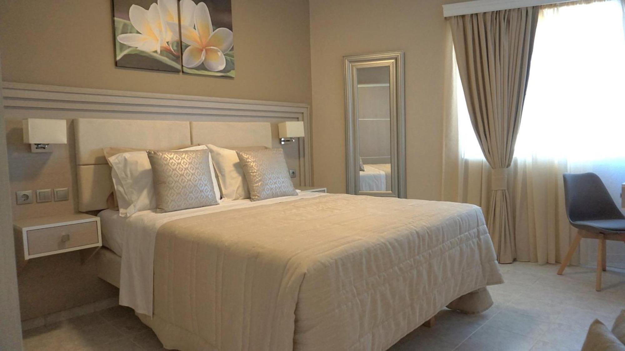 Remvi Deluxe Apartment 104 With Sea View 카르파토스 외부 사진